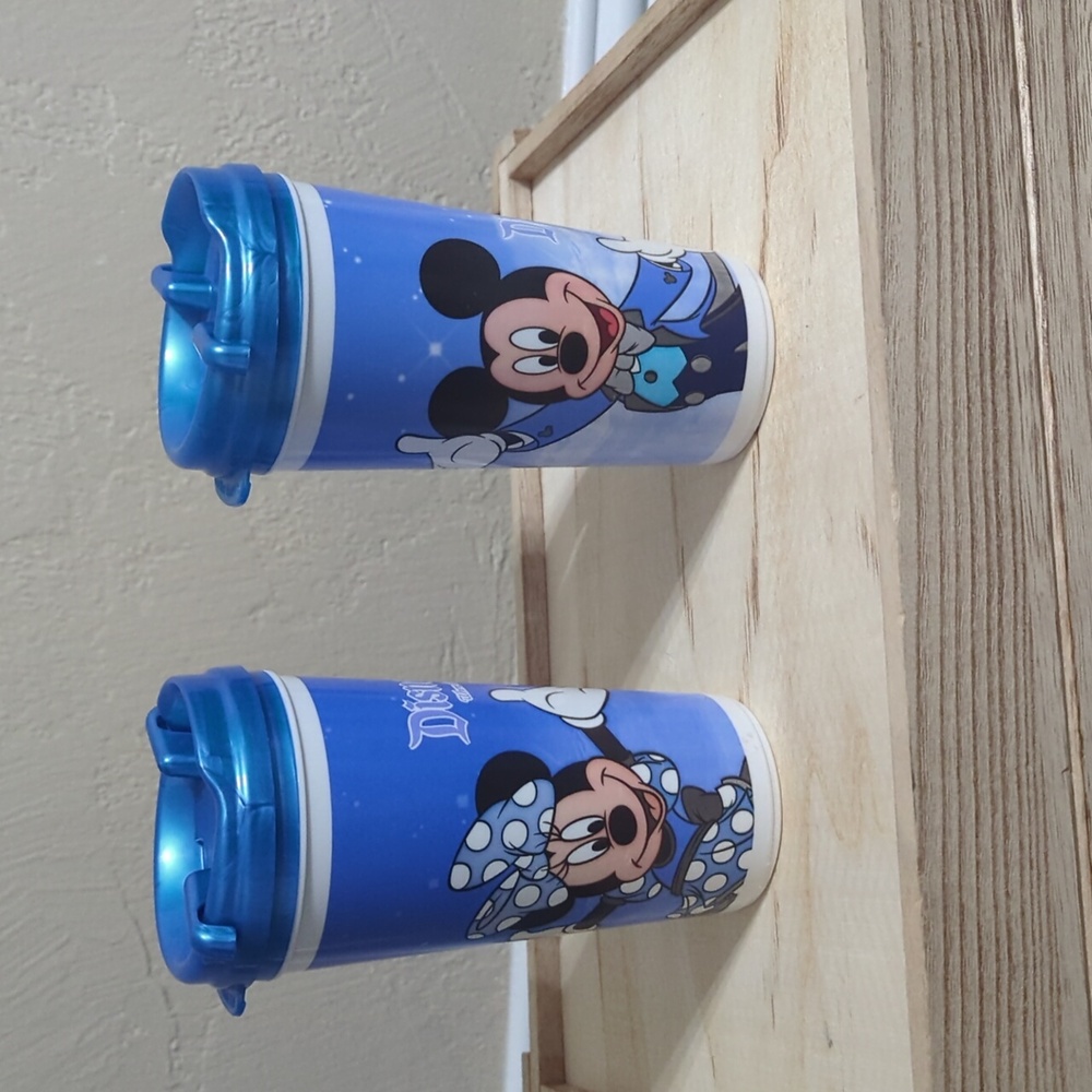 Disneyland Minnie Mickey Mouse Holiday Hot Chocolate Handle Cups
